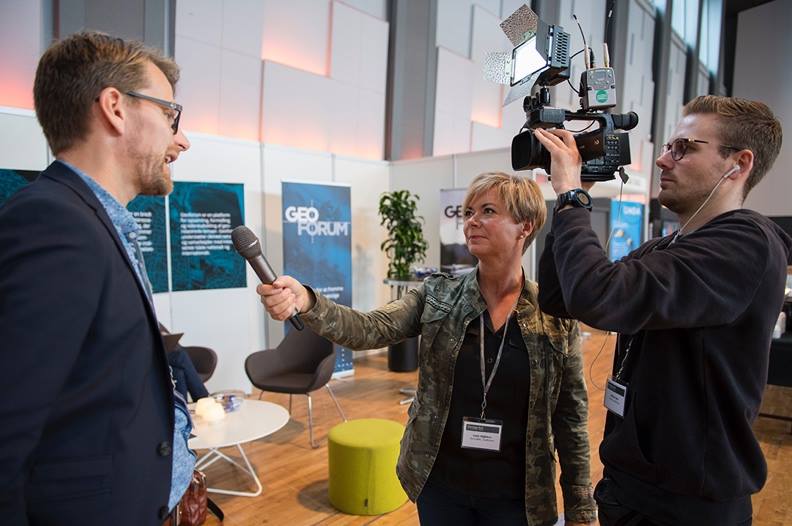 Interview med kamerahold ved Geoforum